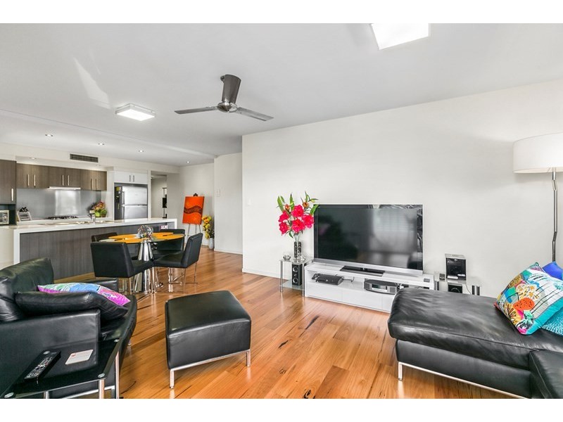 18/12 Barramul Street, Bulimba QLD 4171