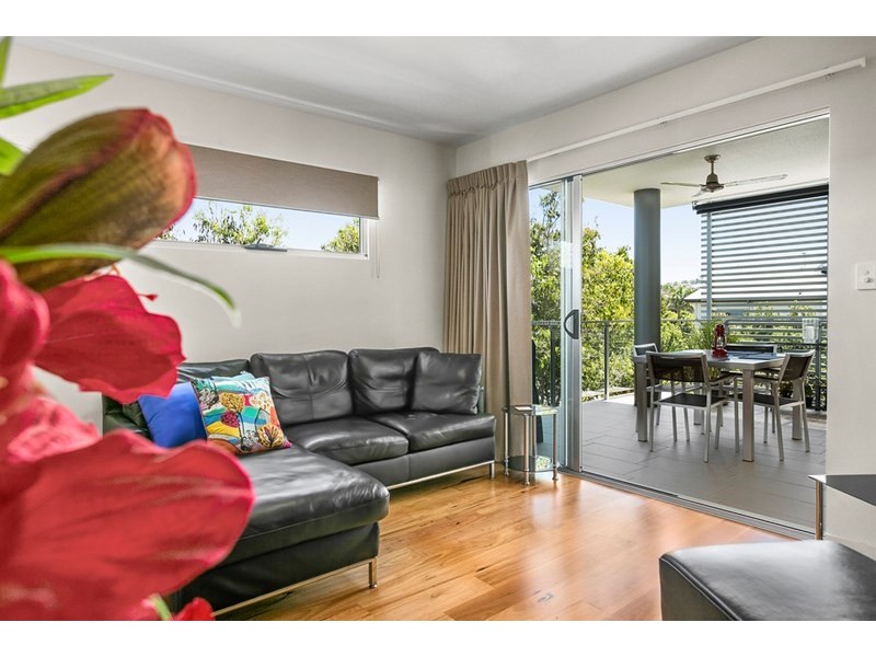 18/12 Barramul Street, Bulimba QLD 4171