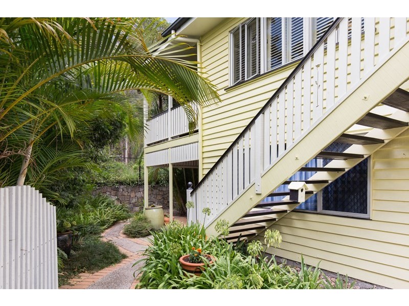 39 Paris Avenue, Morningside QLD 4170