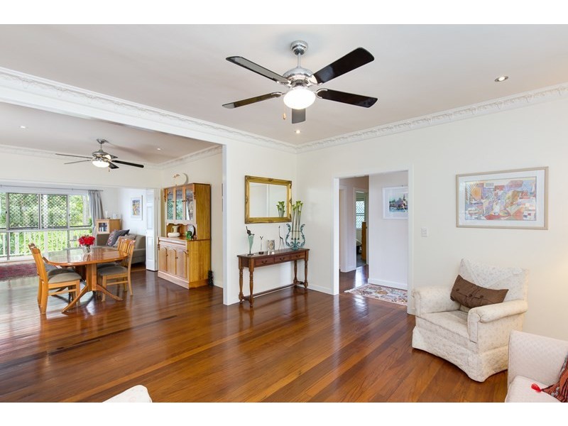 39 Paris Avenue, Morningside QLD 4170