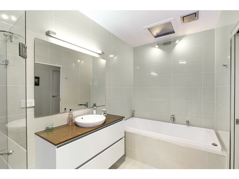 39 Paris Avenue, Morningside QLD 4170