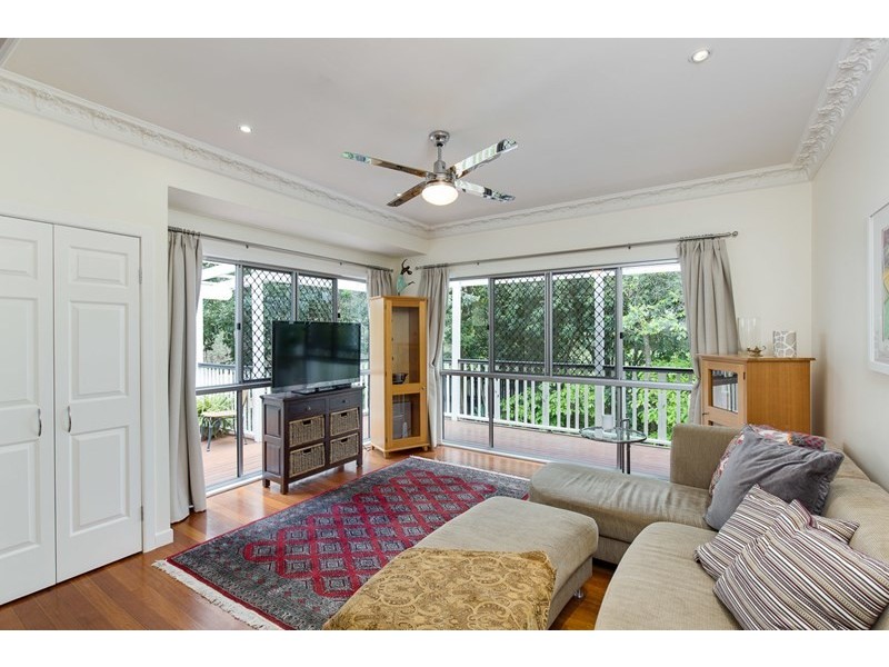 39 Paris Avenue, Morningside QLD 4170