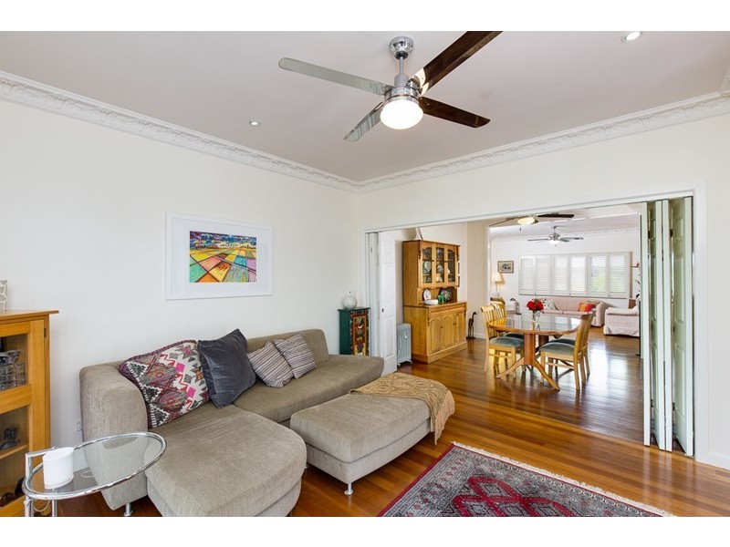 39 Paris Avenue, Morningside QLD 4170