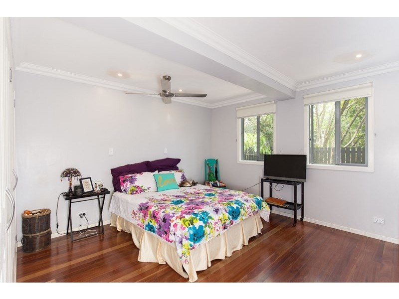 39 Paris Avenue, Morningside QLD 4170