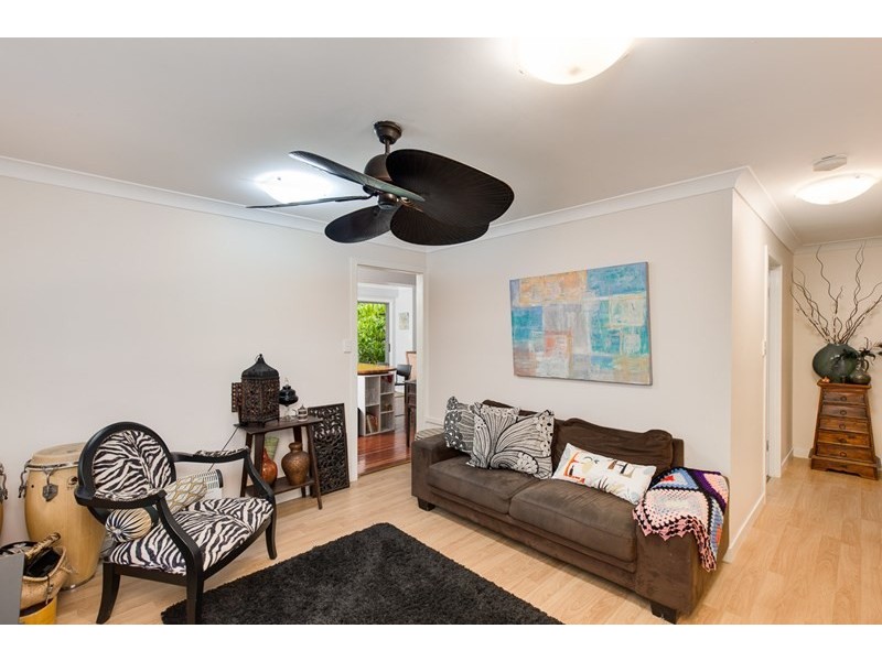 39 Paris Avenue, Morningside QLD 4170