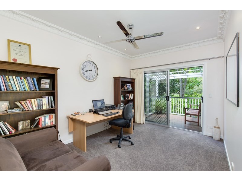 39 Paris Avenue, Morningside QLD 4170