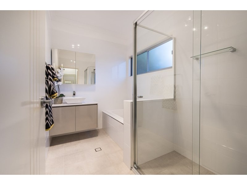 88 Stanley Road, Camp Hill QLD 4152