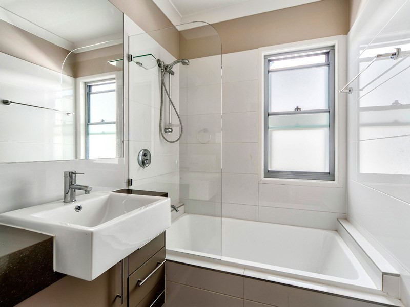 60 Dickson Street, Morningside QLD 4170