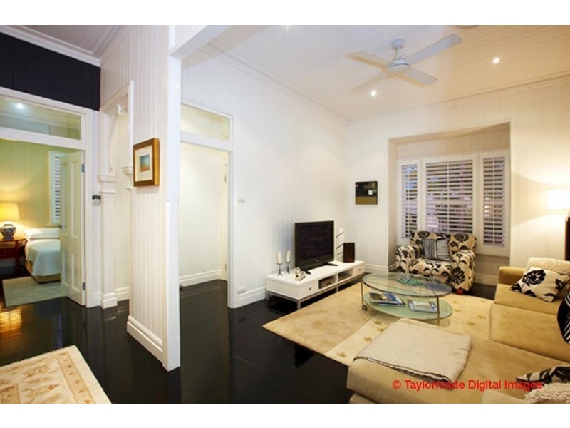 41 Harris Street, Hawthorne QLD 4171