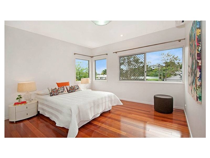 7 Doyle Street, Coorparoo QLD 4151