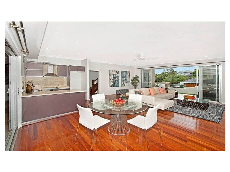 7 Doyle Street, Coorparoo QLD 4151