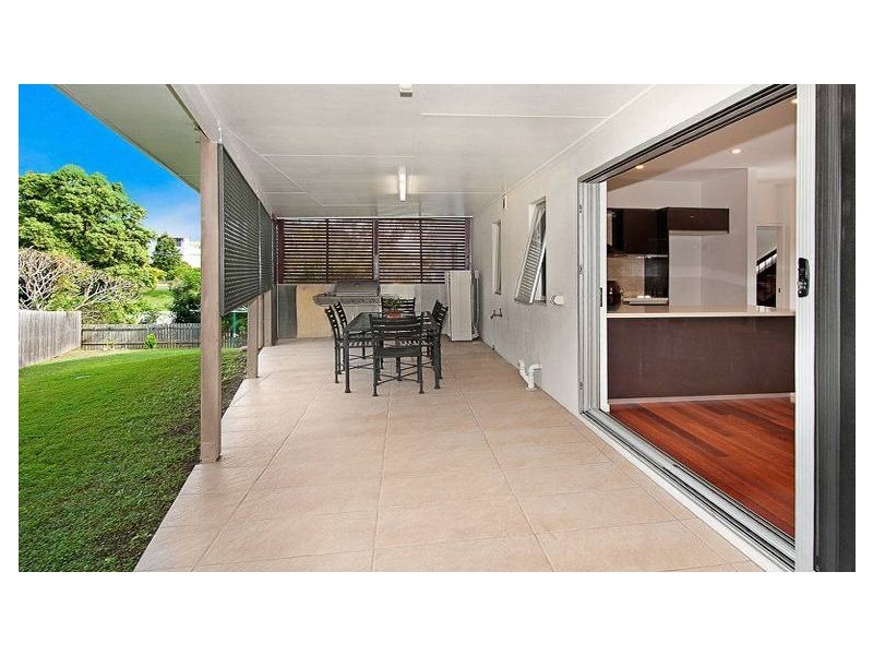 7 Doyle Street, Coorparoo QLD 4151