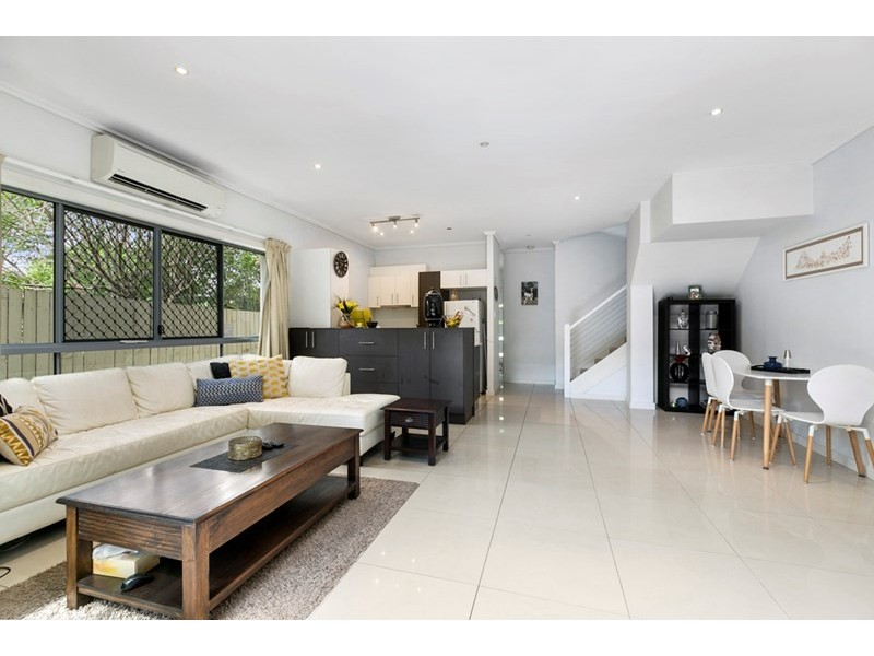 3/309 Riding Road, Balmoral QLD 4171