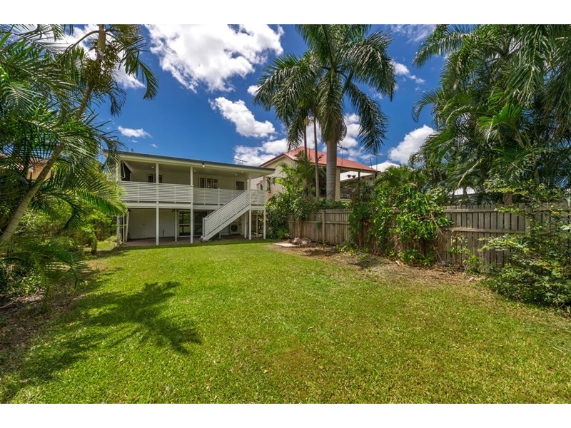 30 Byron Street, Bulimba QLD 4171