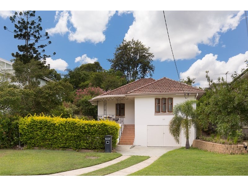 24 Ernest Street, Camp Hill QLD 4152