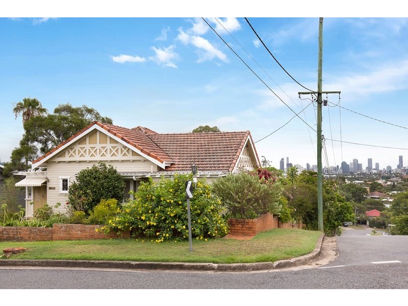 134 Sackville Street, Greenslopes QLD 4120