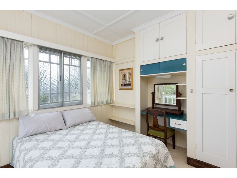 134 Sackville Street, Greenslopes QLD 4120