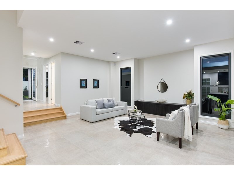 31 Kenbury Street, Bulimba QLD 4171