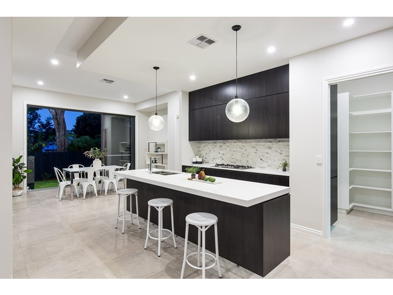 31 Kenbury Street, Bulimba QLD 4171