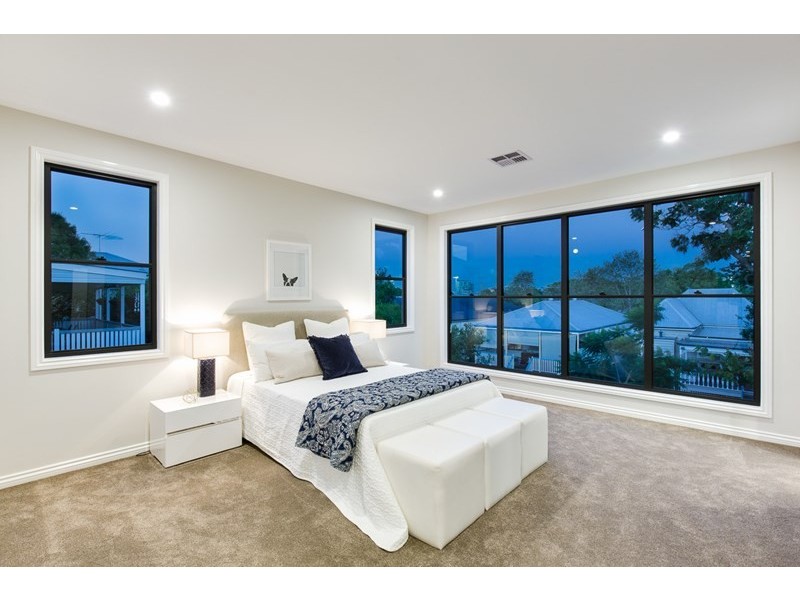 31 Kenbury Street, Bulimba QLD 4171