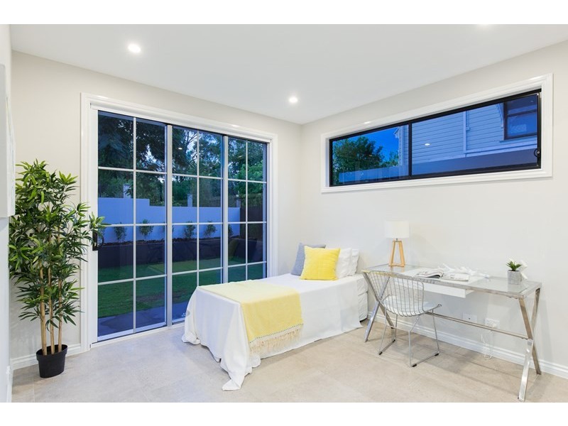 31 Kenbury Street, Bulimba QLD 4171