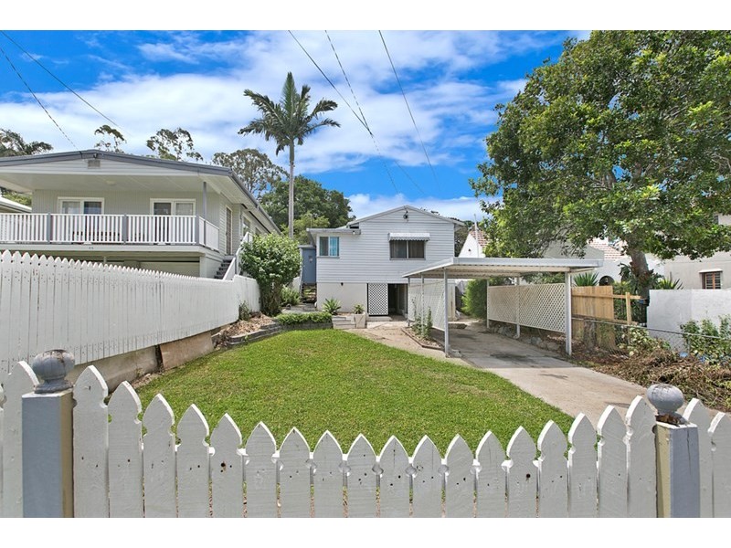 28 First Street, Camp Hill QLD 4152