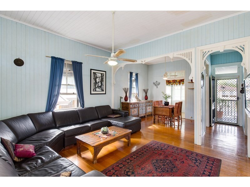 82 Selina Street, Wynnum QLD 4178