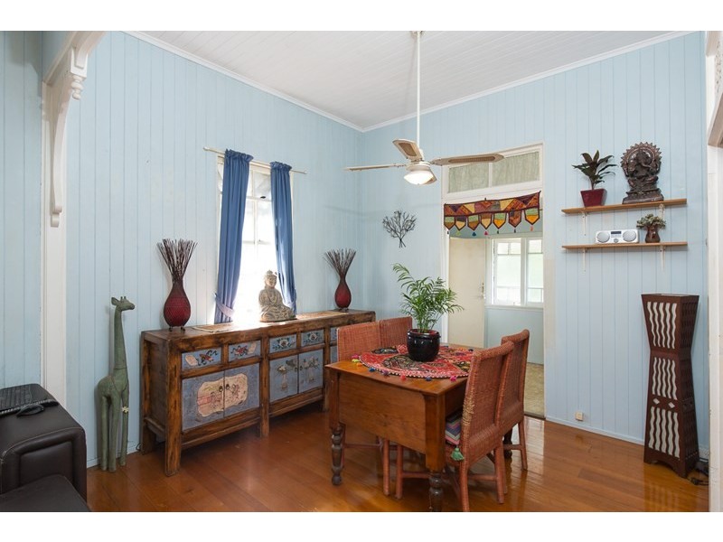 82 Selina Street, Wynnum QLD 4178