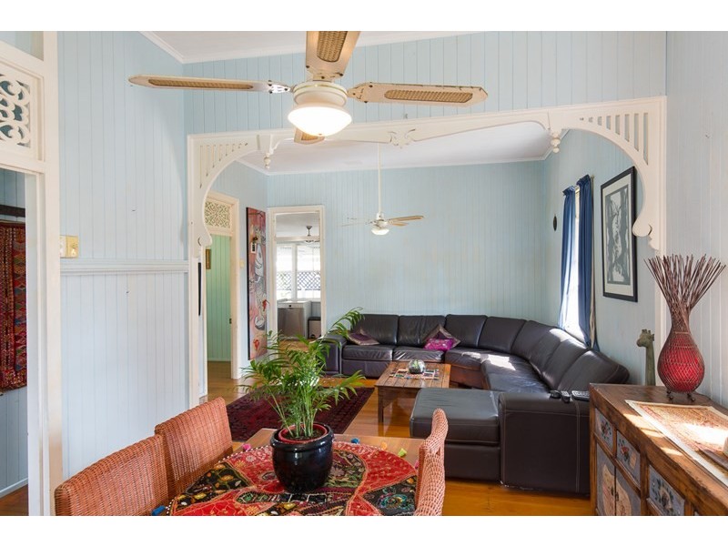 82 Selina Street, Wynnum QLD 4178