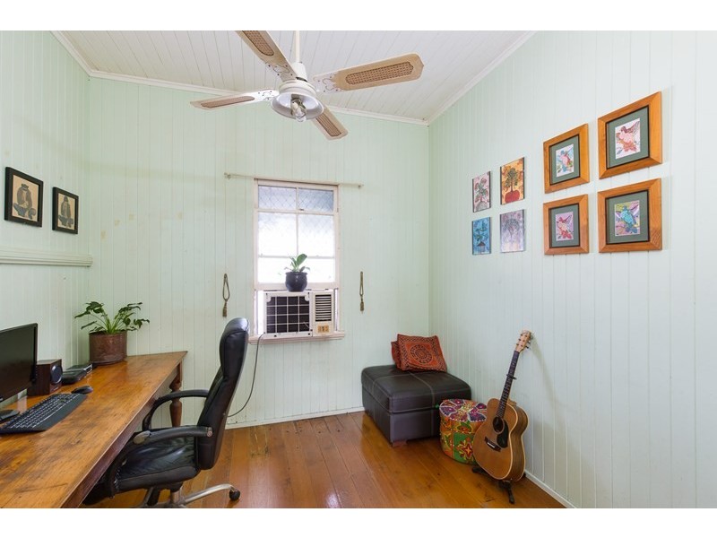 82 Selina Street, Wynnum QLD 4178