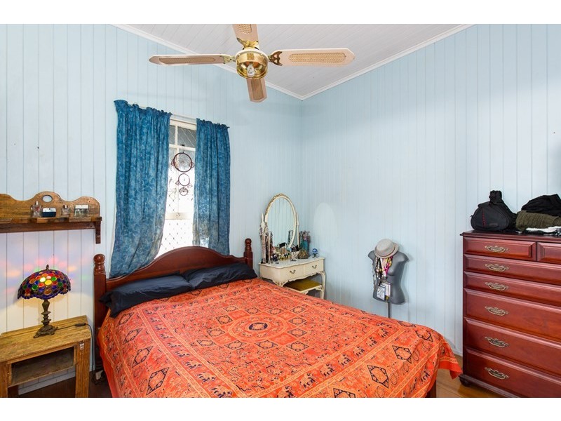 82 Selina Street, Wynnum QLD 4178