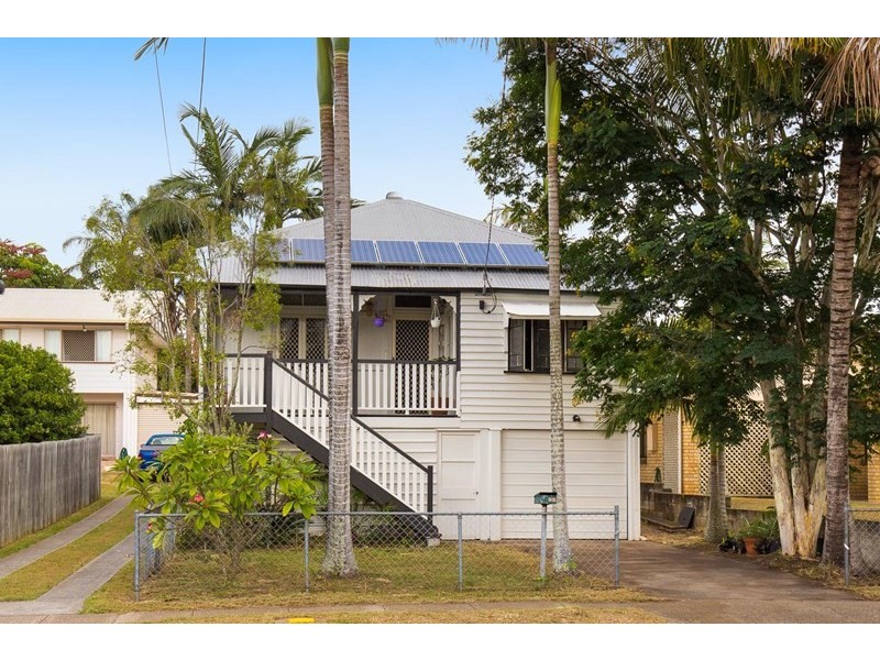 82 Selina Street, Wynnum QLD 4178