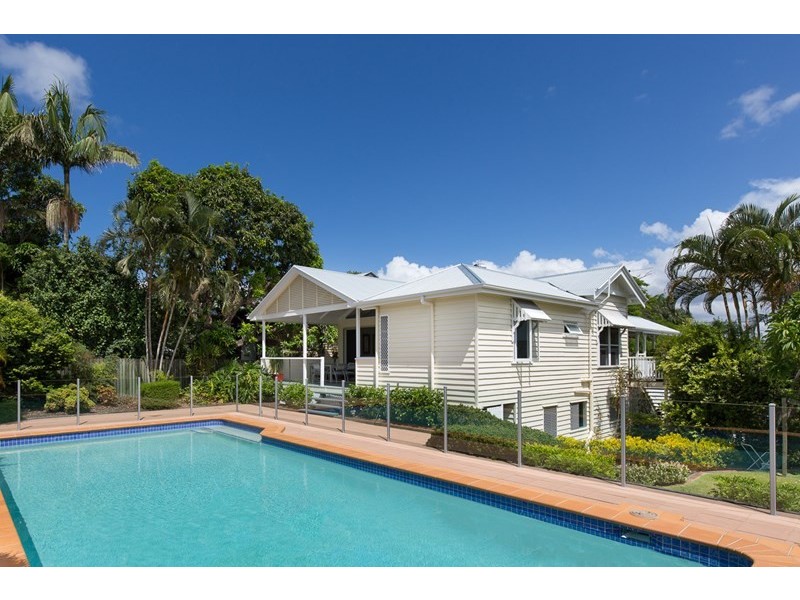 99 Elliott Street, Hawthorne QLD 4171