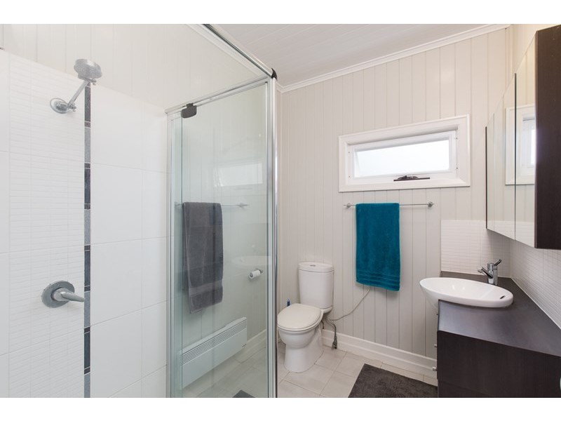 99 Elliott Street, Hawthorne QLD 4171