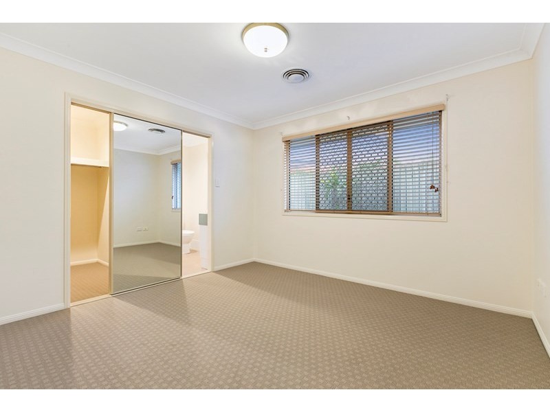 23 Carnation Street, Wynnum QLD 4178