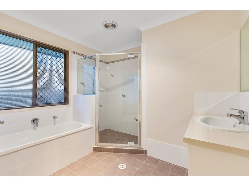 23 Carnation Street, Wynnum QLD 4178