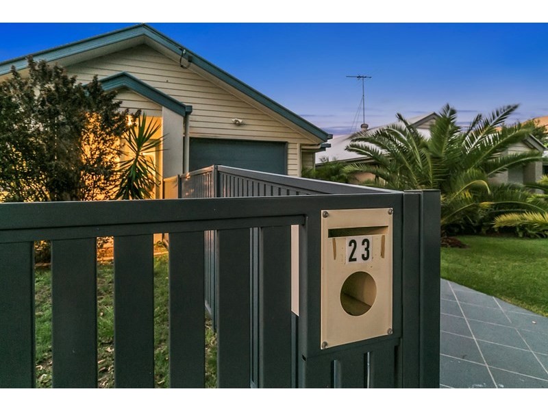 23 Carnation Street, Wynnum QLD 4178