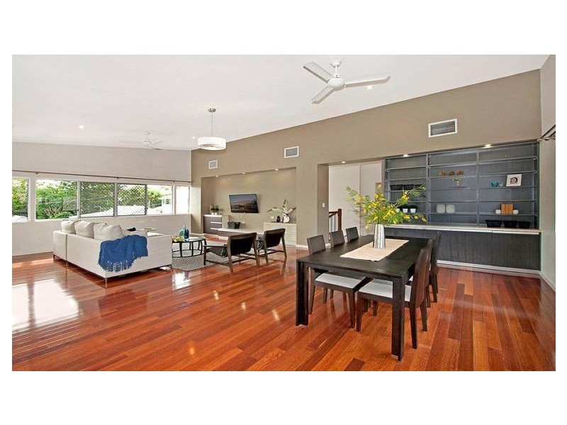 7 Doyle Street, Coorparoo QLD 4151