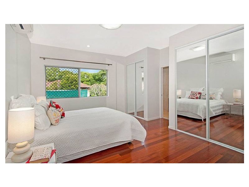 7 Doyle Street, Coorparoo QLD 4151