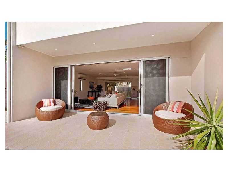 7 Doyle Street, Coorparoo QLD 4151