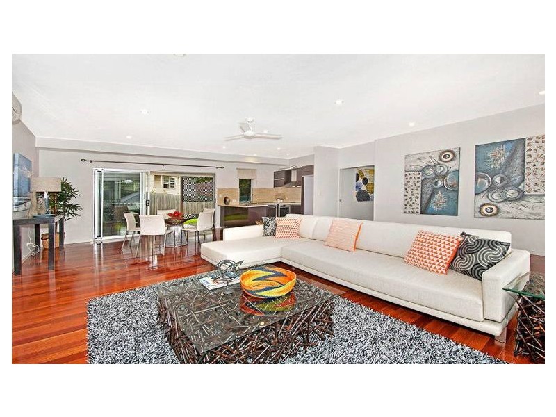 7 Doyle Street, Coorparoo QLD 4151