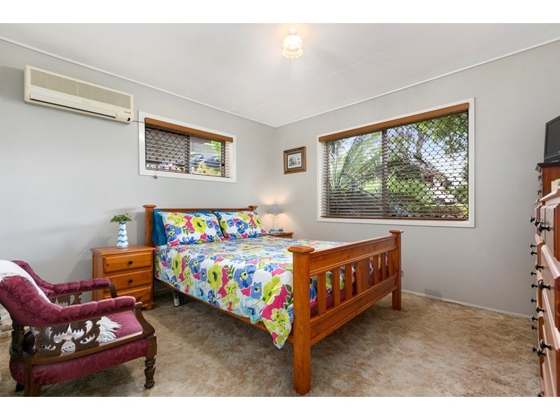 53 Regent Street, Wynnum West QLD 4178