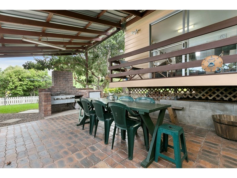 53 Regent Street, Wynnum West QLD 4178