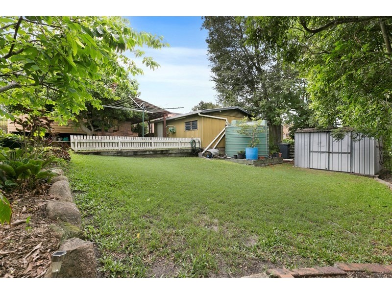 53 Regent Street, Wynnum West QLD 4178