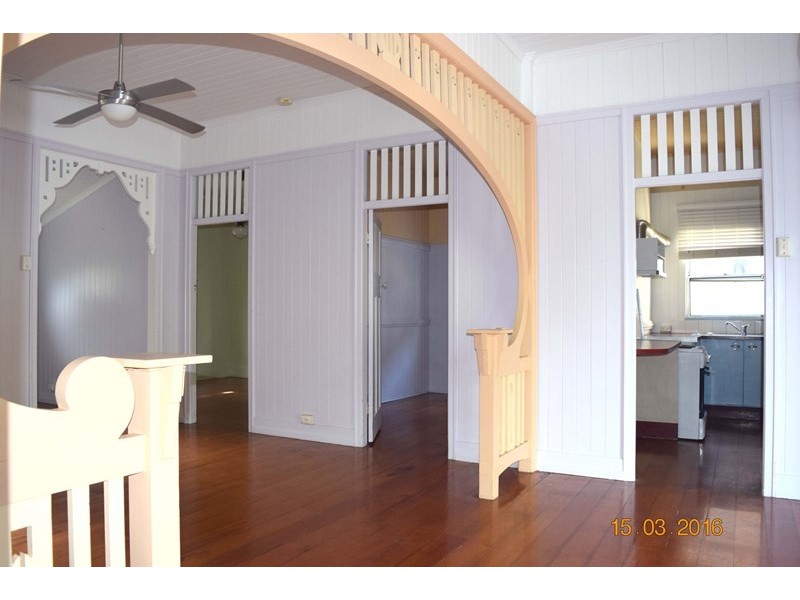 127 Riding Road, Hawthorne QLD 4171