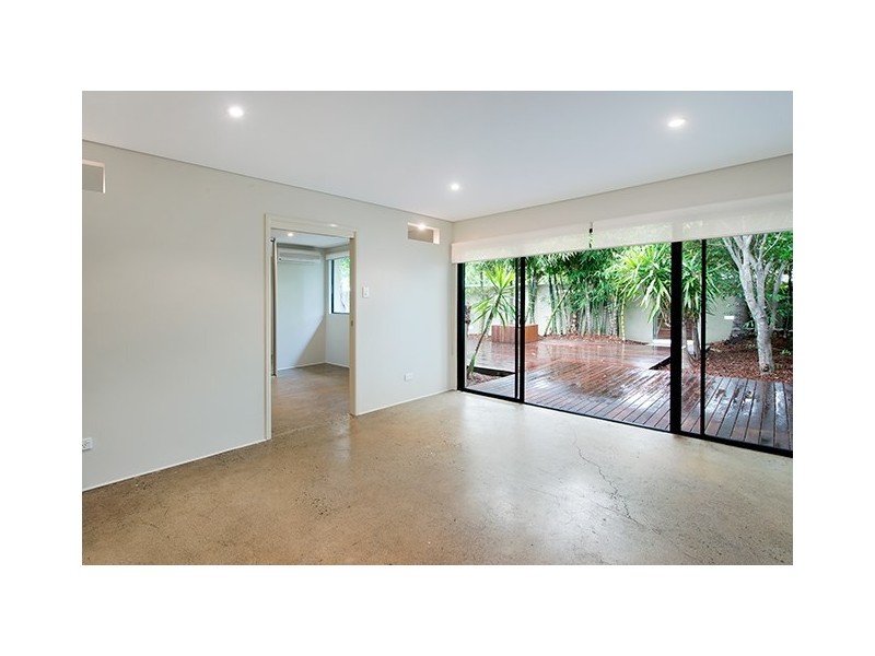 2/14 Oxford Street, Bulimba QLD 4171