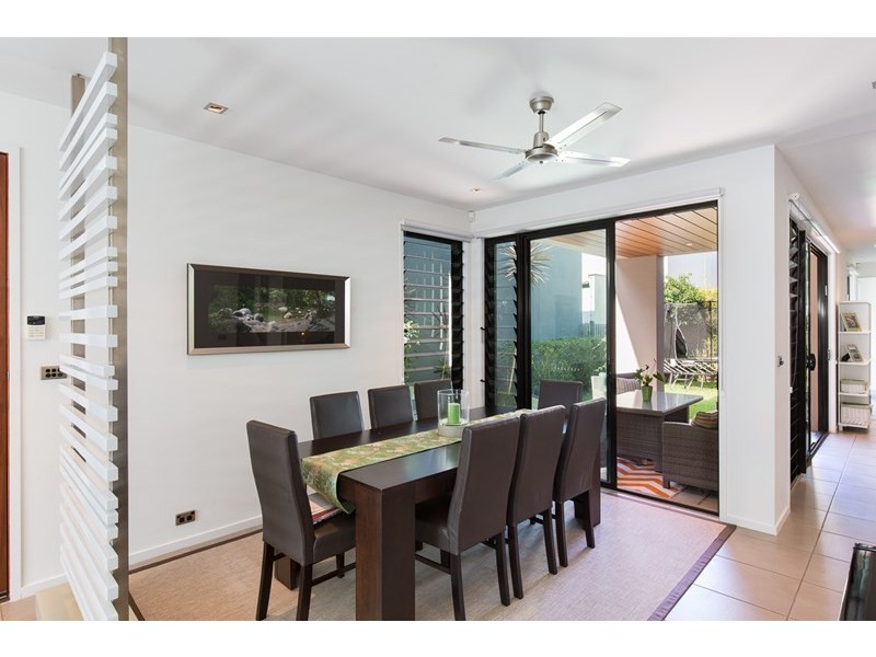 45 Shore Crescent, Bulimba QLD 4171