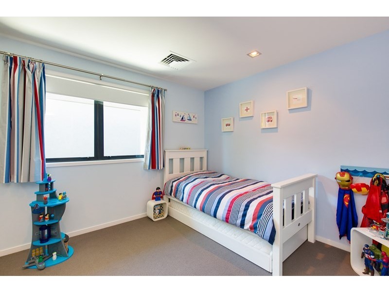 45 Shore Crescent, Bulimba QLD 4171