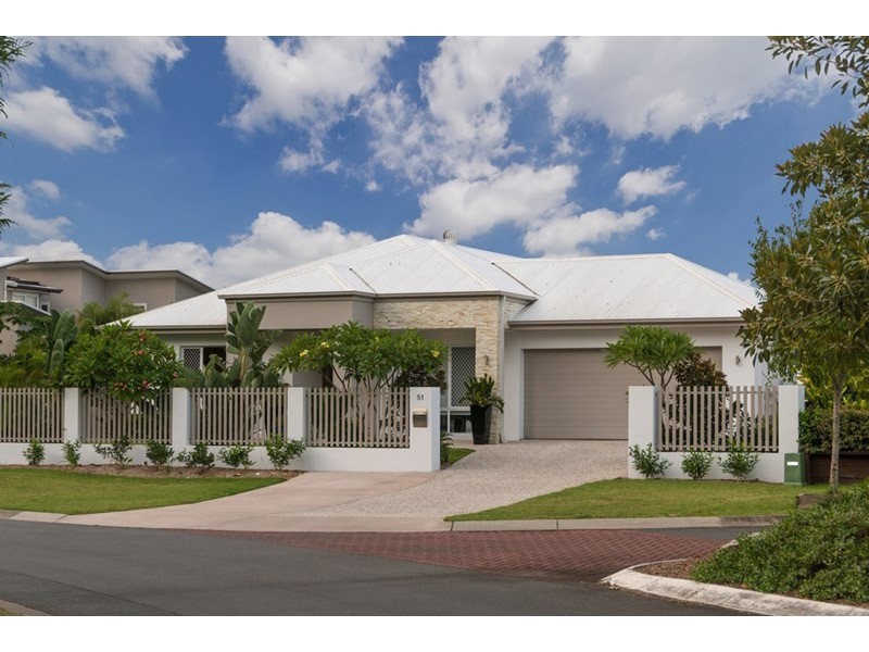 51 Condamine Drive, Sinnamon Park QLD 4073