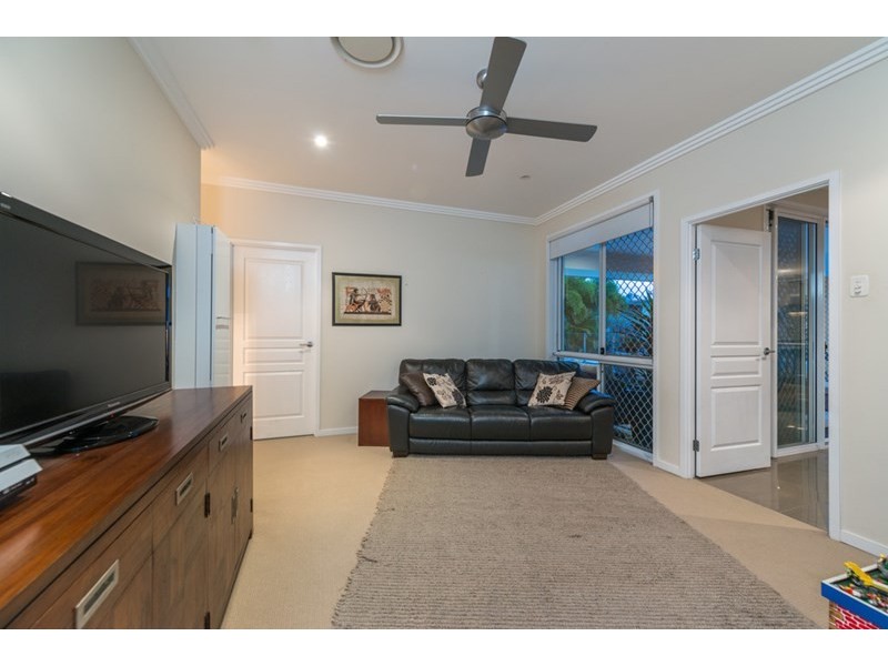 51 Condamine Drive, Sinnamon Park QLD 4073